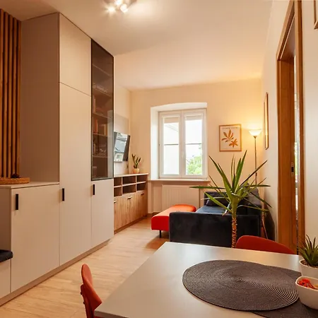 Like-a House Starowka Apartmán Płock