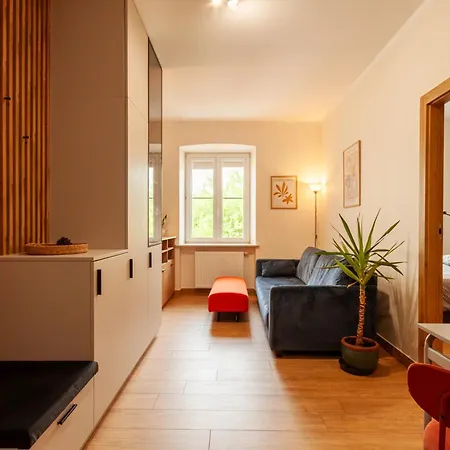 Like-a House Starowka *